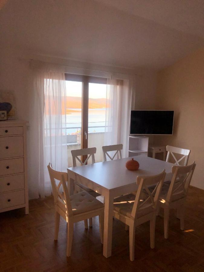 Apartments Villa Perla ロバニスカ エクステリア 写真