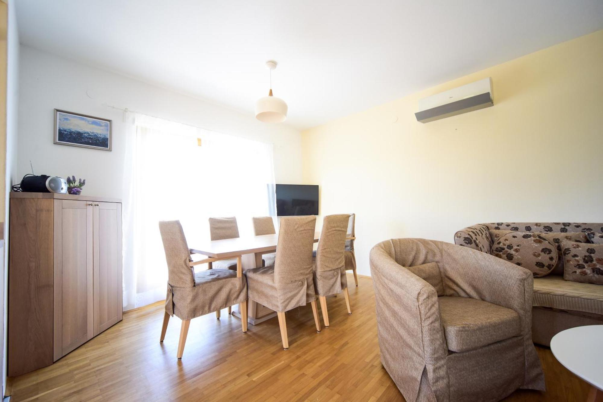 Apartments Villa Perla ロバニスカ 部屋 写真