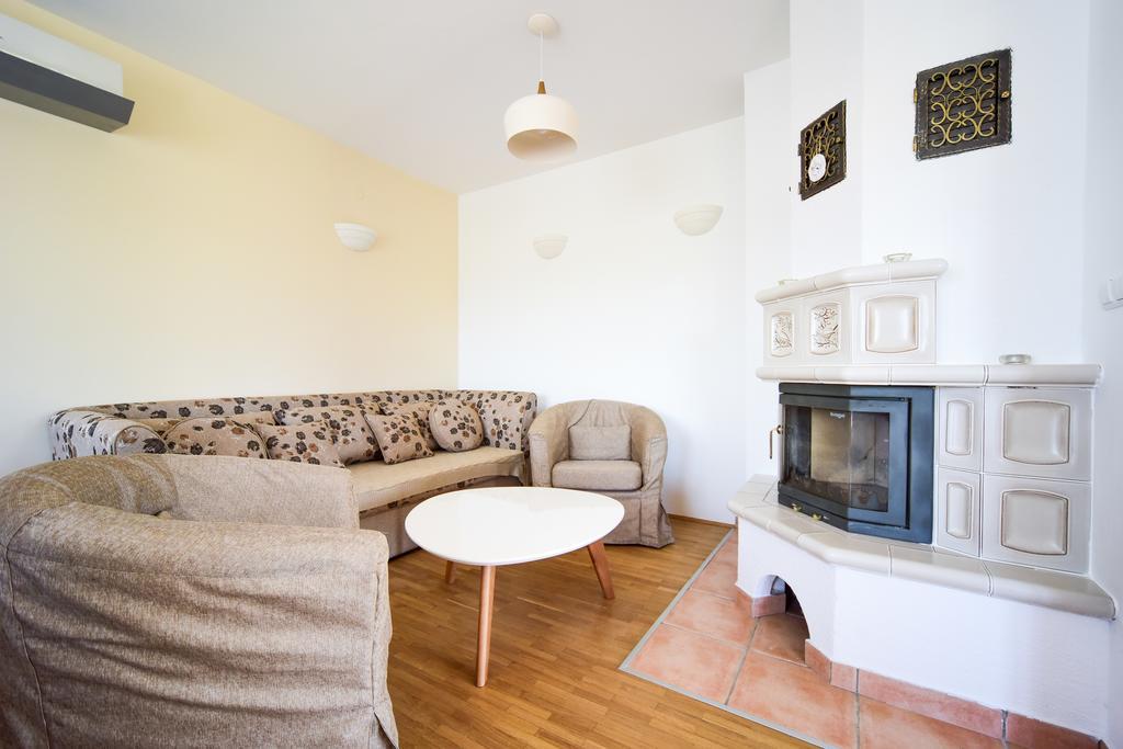 Apartments Villa Perla ロバニスカ 部屋 写真